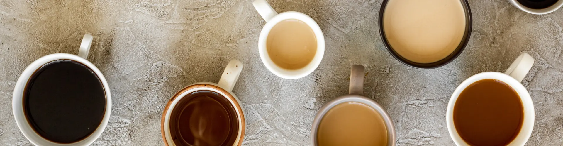 Kaffee am Schreibtisch