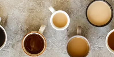 Kaffee am Schreibtisch