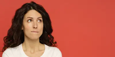 Frau mit Selbstzweifel