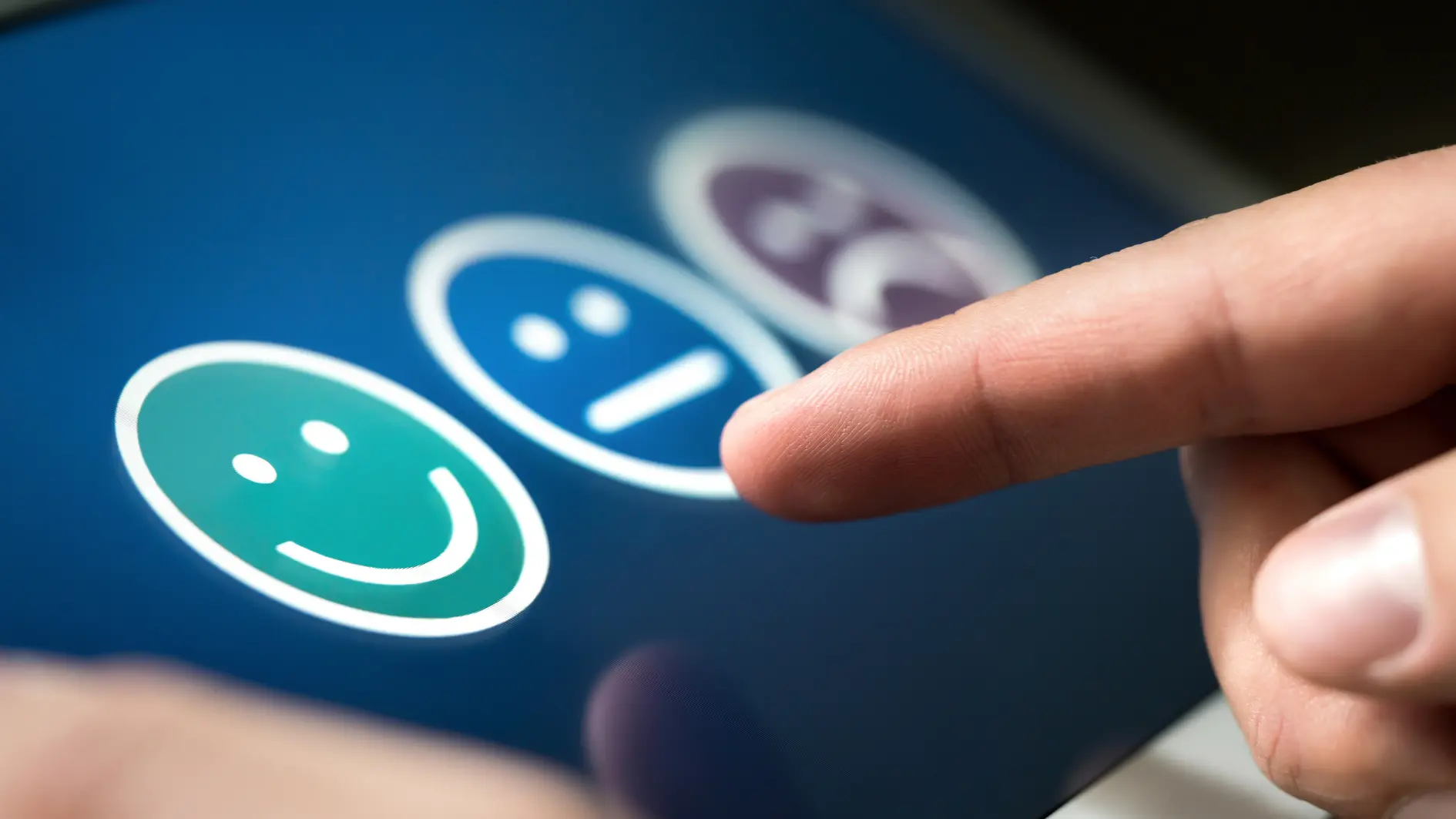 Umfrage mit Smileys von Gut bis schlecht
