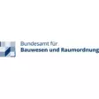 Logo für den Job Referentin/ Referent (w/m/d) »Nachhaltiges Bauen«